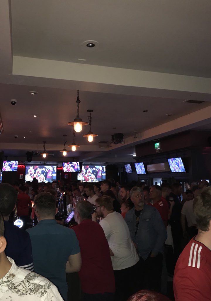 @AFCCT - Atmosphere building at The Foundry for the @AberdeenFC game! Let’s go Dandies! #COYR ?⚪️