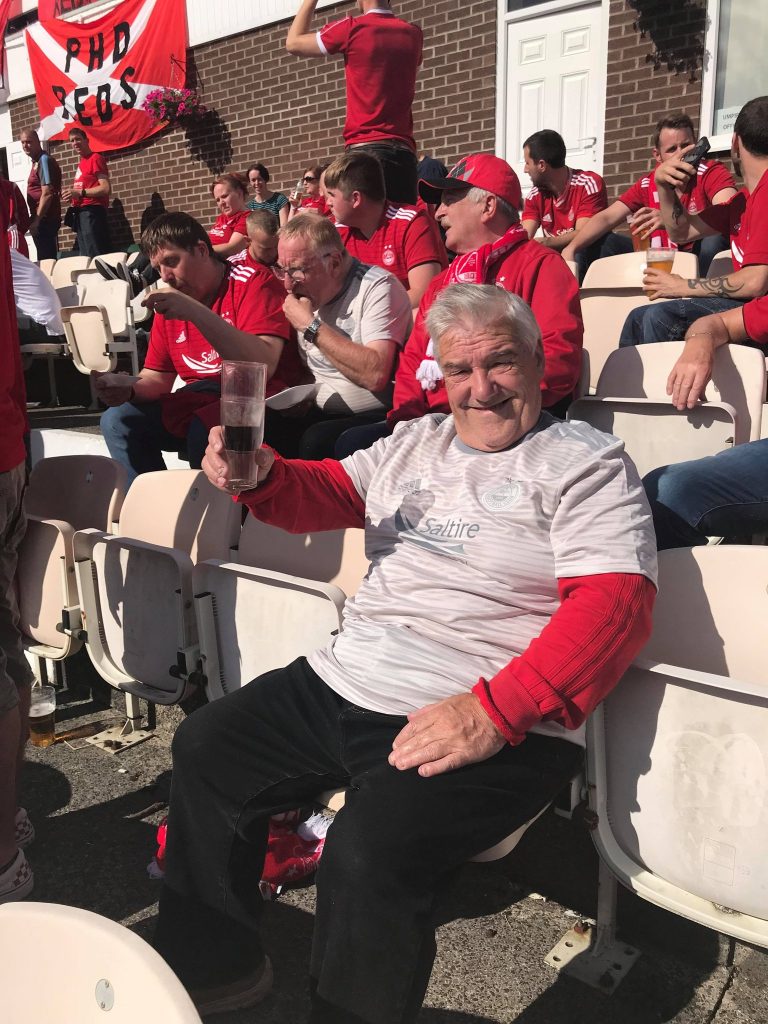 @Katyag15 - My legend of a dad, 72 and he's in Burnley for the match! I think his first away european tie!! Gutted I'm not there but being a mum to 3, one with special needs meant it wasn't possible! @AberdeenFC @ee_sport #COYR #dadsalegend