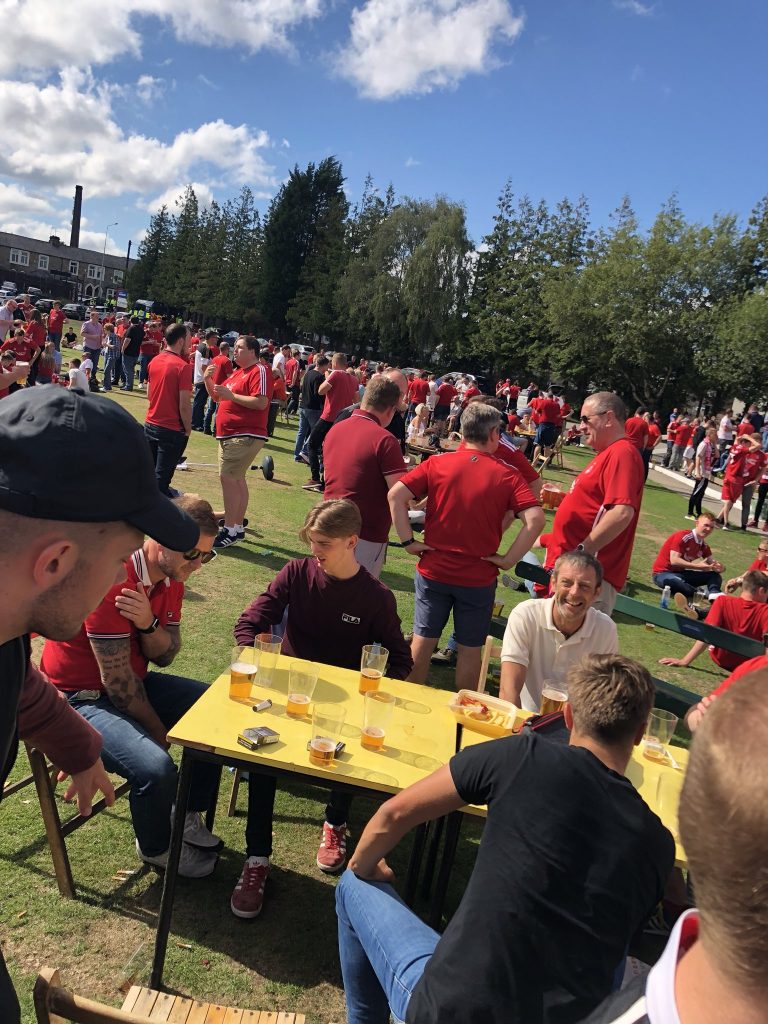 @Trina1903 - Cricket club is heaving. Sunnis shining. Dons are in town ?????? #StandFree